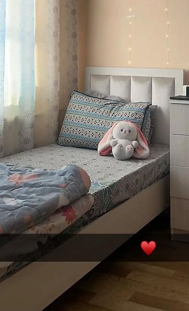 bunk bed: Односпальная кровать с мягким изголовьем - Размер спального места — 1