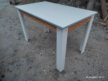 konputer masası: Qonaq masası, Yeni, Açılmayan, Dördbucaq masa, Azərbaycan