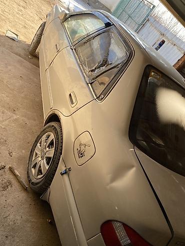 Toyota: Toyota Corolla: 1998 г., Седан — 3