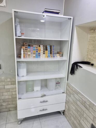 tibbi şəkillər: Salam az islenmis salon mebelleri satisa cixarilir. Sekillerde