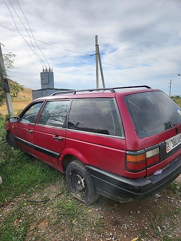 аваринные машины: Volkswagen Passat Variant (универсал), красный, поколение B3 — 3
