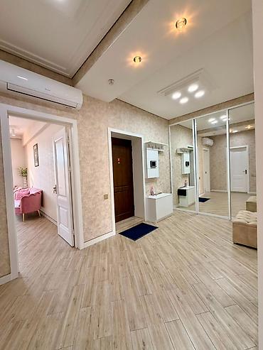 Uzunmüddətli kirayə mənzillər: 📍 AĞ ŞƏHƏR 🏠 2 otaqlı mənzil kirayə verilir 📐 100 m² 🏢 6/7 mərtəbə 💰 — 26