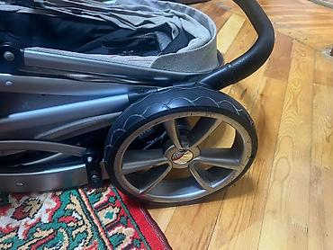 Gəzinti arabaları: Klassik gəzinti arabası, Kidilo, İşlənmiş, Cins: Oğlan, Ünvandan götürmə, Ödənişli çatdırılma — 14