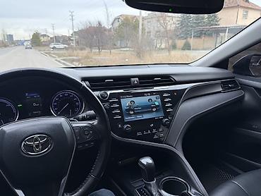 Toyota: Toyota Camry: 2020 г., 2.5 л, Автомат, Гибрид, Седан — 12