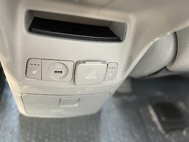 Kia: Kia Carnival: 2018 г., 2.2 л, Автомат, Дизель, Минивэн — 11