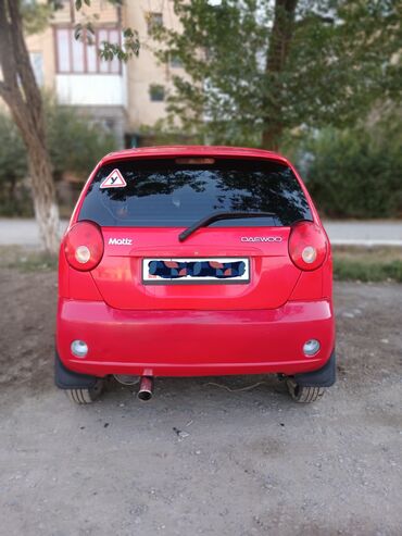 кузовной домкрат: Daewoo Matiz, хэтчбек 5 дв., красный цвет. Ключевые особенности: -