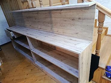 Ev üçün mebel: Mebel növü: Modul /bar stolu – açıq rəfli konsol Təsvir: uzunu 2.50 sm — 1