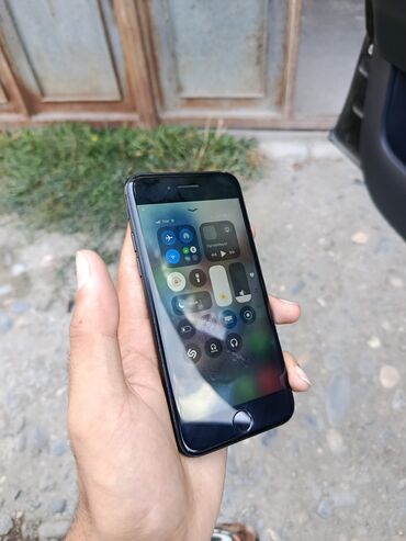 Аудиотехника: IPhone SE 2022, 128 ГБ, Черный, Отпечаток пальца