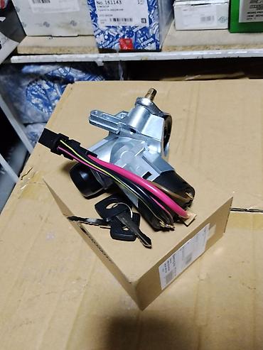 зажигания замок: Замок зажигания в сборе для рулевой колонки (Steering lock) с — 1