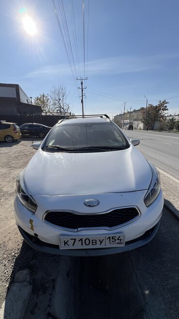 Kia: Kia Ceed: 2015 г., 1.6 л, Механика, Бензин, Универсал