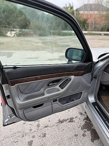 BMW: BMW 7 series: 3.5 l | 1998 il Sedan — 16
