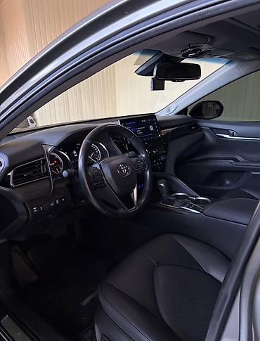 интересует: Toyota Camry: 2022 г., Вариатор, Гибрид, Седан — 4