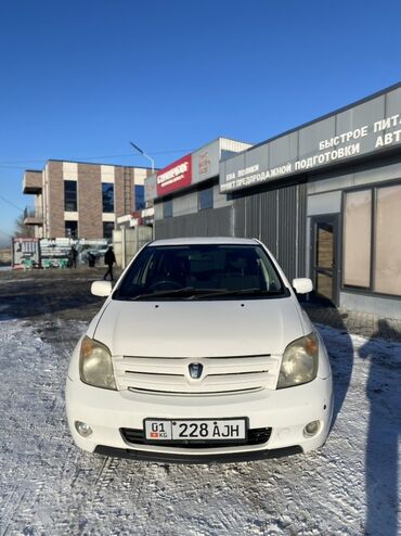 тацота ист: Toyota ist: 2004 г., 1.3 л, Автомат, Бензин, Хэтчбэк