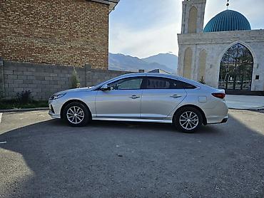 san: Hyundai Sonata: 2022 г., 2 л, Автомат, Газ, Седан — 6