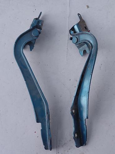 imprezza: Петли капота Subaru, Б/у, Оригинал — 1
