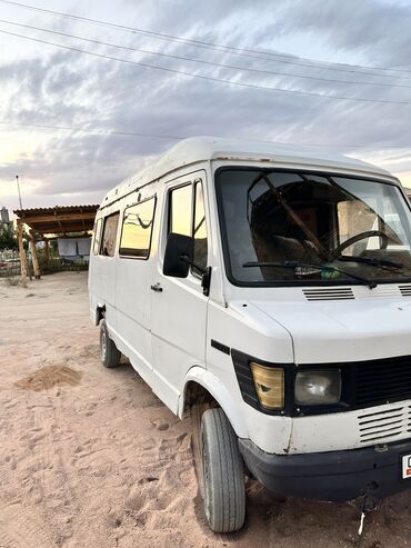 запчасти на опель вектра а: Mercedes-Benz T1: 1988 г., 2.3 л, Механика, Дизель, Бус