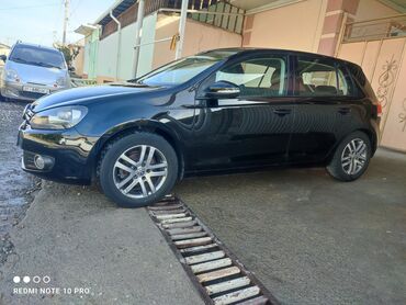 комплектация volkswagen: Volkswagen Golf: 2009 г., 1.6 л, Механика, Бензин, Хэтчбэк