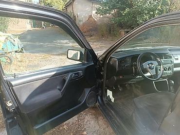 Volkswagen: Volkswagen Golf: 1993 г., 2 л, Механика, Бензин, Хэтчбэк — 5