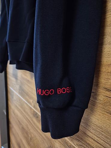 bele ugg: Prodajem HUGO muški duks, teget boje. Veličina: XL Boja: teget Nikad — 3