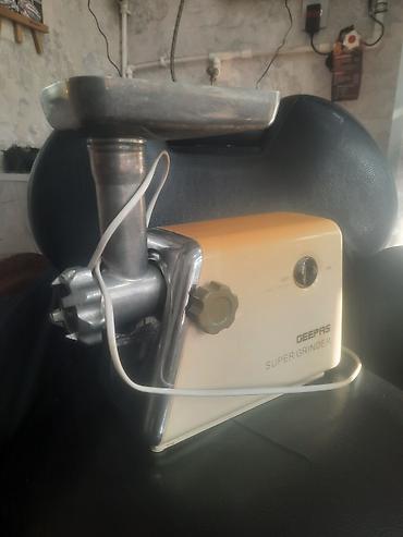 Geepas Super Grinder elektrik ətçəkən maşın - Güclü elektrik