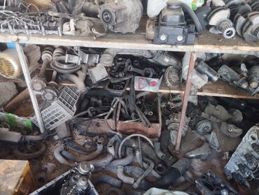 Другие детали для мотора: В продаже коленвалы, блоки в цилиндров, поддоны картера и другие — 2