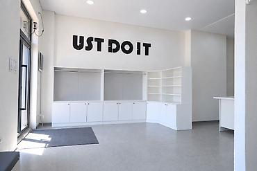 пл: Сдаю Помещение целиком: 109 м², В жилом комплексе — 4