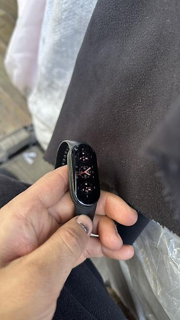 Mi Band 7 Фитнес-браслет с AMOLED-экраном - Изогнутый цветной at lalafo.kg Mi Band 7 Фитнес-браслет с AMOLED-экраном - Изогнутый цветной