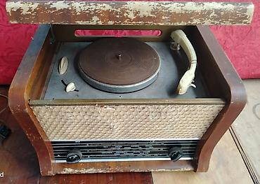 dvd r disk: "Rekord-61" 1961-ci il istehsalı radiola qromofonlu hər bir detalı — 1