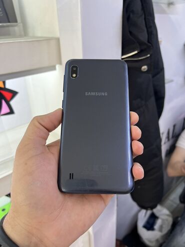 samsung z110: Samsung A10, 32 GB, rəng - Göy, İki sim kartlı