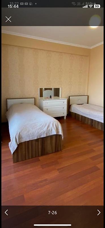 Uzunmüddətli kirayə mənzillər: Menzil (yaşayış binası) Təsvir:3 otaq 12 mərtəbə 8 ci etajişıqlı — 16