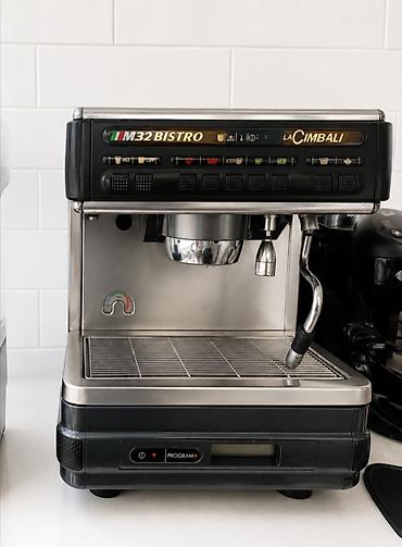 Kofe aparatları: La Cimbali M32 Bistro GR professional espresso maşını satılır. Coffee — 1