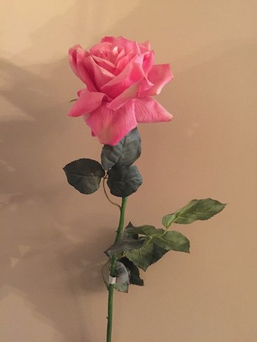 искусственные лепестки роз: Цветок Роза розовая искусственная, длина 95 см