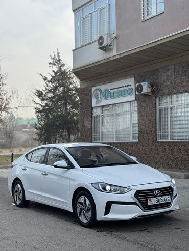 Hyundai: Hyundai Elantra: 2020 г., 1.6 л, Электромобиль — 3