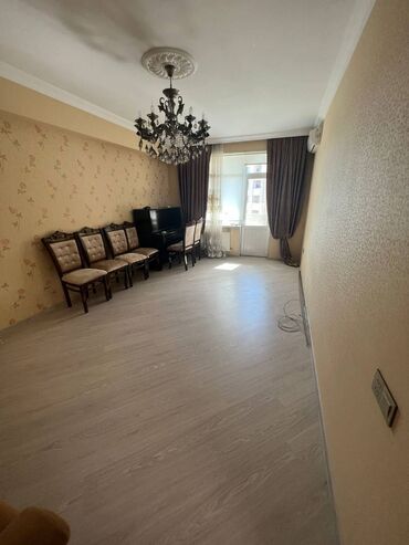 Yeni tikili: 3 otaqlı, Yeni tikili, m. Həzi Aslanov, 100 kv. m — 2