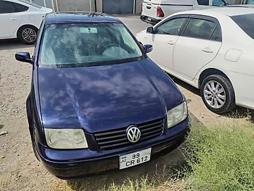 bora: Volkswagen Bora: 2 l | 2001 il Sedan — 1