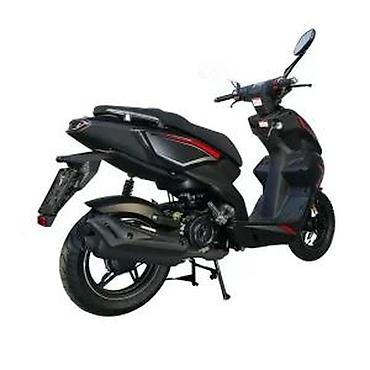 Ostali motocikli i skuteri: Sportski skuter 50cc – modern dizajn i agilne performanse - Agregat — 19