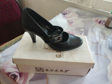 Женская обувь: Туфли, Размер: 37, цвет - Черный, Новый