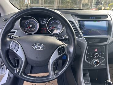 Hyundai: Hyundai Elantra: 1.6 l | 2015 il Sedan -da lalafo.az — 3 Hyundai: Hyundai Elantra: 1.6 l | 2015 il Sedan — 3