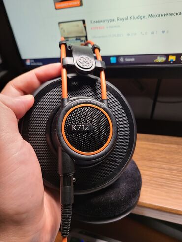 состояние нового: Полноразмерные, Akg, Б/у, Проводные, Классические