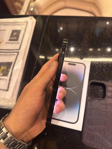 apple 14: IPhone 14 Pro, 128 GB, Qara — 4