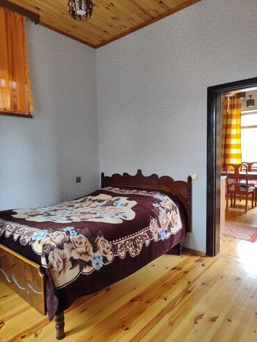 Günlük kirayə evlər: 800 kv. m, 4 otaqlı, Qaz, İşıq, İnternet — 12