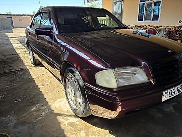 Mercedes-Benz: Mercedes-Benz C-Class: 2 l | 1995 il Sedan — 4
