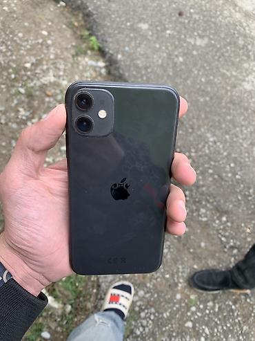 apple macbook: IPhone 11, Qara, Face ID — 2