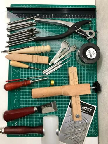 инструменты для кожи: Инструменты кожевника Продаю набор инструментов для изготовления