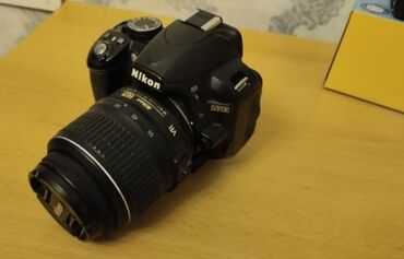 nikon d850: Nikon D3100