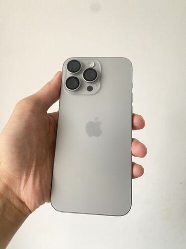аифоны: IPhone 15 Pro Max, Б/у, 256 ГБ, Серебристый