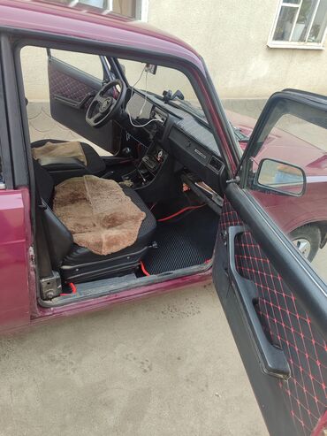 ВАЗ (ЛАДА): ВАЗ (ЛАДА) 2107: 2003 г., 1.6 л, Механика, Бензин, Седан — 10