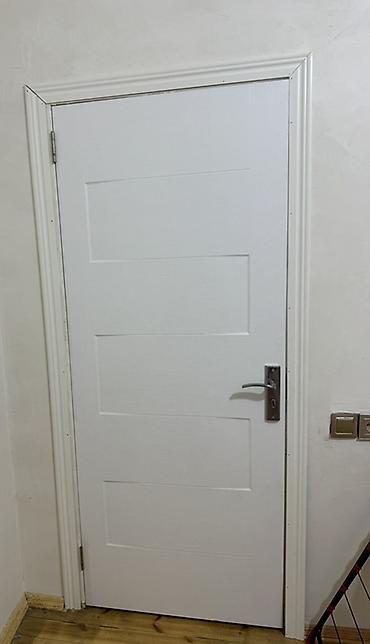 Qapılar və aksessuarlar: Ağ rəngli daxili otaq qapısı - Minimalist, müasir dizayn: üz hissədə — 1