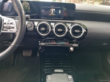 Mercedes-Benz: Mercedes-Benz A 180: 1.5 l. | 2021 έ. Χάτσμπακ — 3