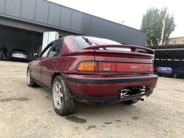 аварний авто: Mazda 323: 1994 г., 1.6 л, Механика, Бензин, Хетчбек